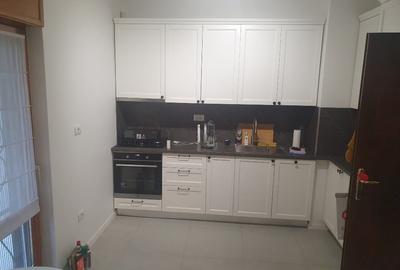 Apartament cu 3 camere decomandat în Primăverii - 9
