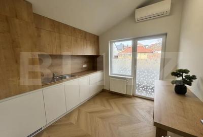 Spațiu comercial, de 20 mp, în Central - 3