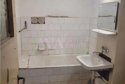 Apartament 3 camere ,zona Tic Tac - 1