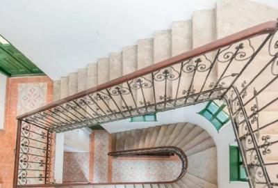 Apartament cu 5 camere decomandat în Central - 3