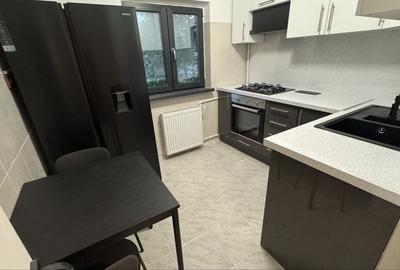 Apartament cu 3 camere decomandat în Apusului - 3