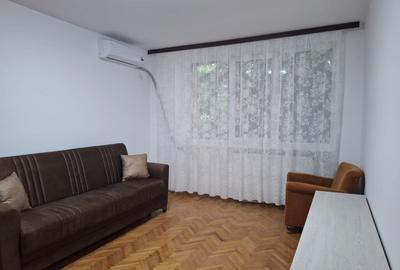 Apartament cu 2 camere semidecomandat în Iancului