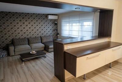 Apartament cu 2 camere decomandat în Faleza Nord