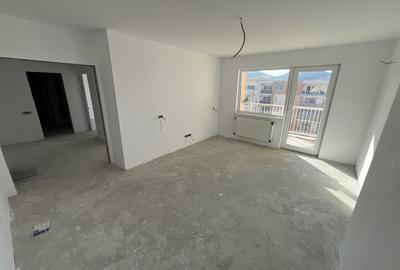 Apartament cu 2 camere decomandat în Pietroasa - 8