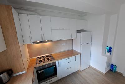 Apartament de vanzare 2 camere structura mare zona Tractorul Coresi - 2