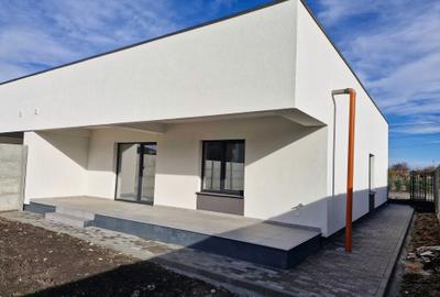 Casă cu 3 camere cu Teren 400 Mp în Becicherecu Mic - 4
