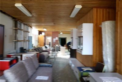 Spațiu comercial, de 688 mp, în Central - 7