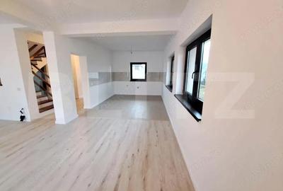 Casa moderna cu priveli?te spectaculoasa spre Postavaru ?i acces rapid in BRASOV - 1