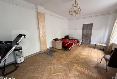 Casă cu 4 camere în Fundeni