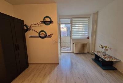 Garsonieră_28 mp_bucatarie inchisa_balcon_metrou Iancului - 2