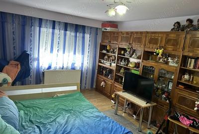 Apartament cu 2 camere decomandat în Central - 1