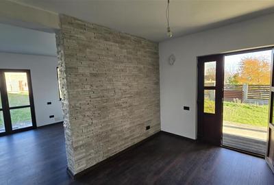 Casă individuală cu 5 camere cu Teren 600 Mp în Mitocu Dragomirnei - 10