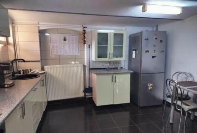 Casa cu 2 apartamente, 5 camere, 140 mp, zona Turnisor - 4