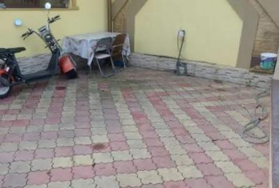 Casă cu 5 camere cu Teren 140 Mp în Coiciu - 9