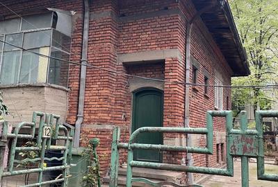 Casă cu 4 camere în Rahova - 2