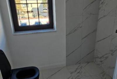 Casă cu 7 camere cu Teren 500 Mp în Pipera