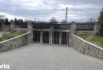 Casă cu 4 camere cu Teren 4472 Mp în Central - 2
