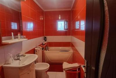 Apartament cu 3 camere decomandat, mobilat în Central - 6