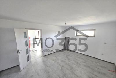 Casă cu 4 camere cu Teren 1000 Mp în Bradu - 8