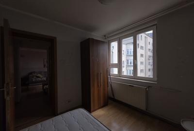 Apartament cu 3 camere semidecomandat, mobilat în - 16