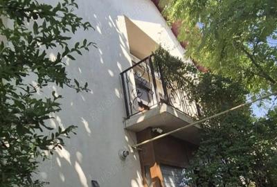 Casă cu 4 camere cu Teren 300 Mp în Lazu - 9