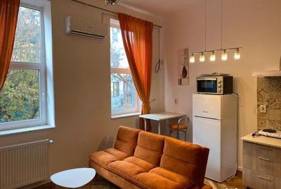 Cladire stradala ultracentral pretabil cabinet sau magazin Cladire stradala ultracentral pretabil cabinet sau magazin - 4