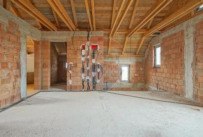 Casă cu 5 camere cu Teren 630 Mp în Tărlungeni - 2