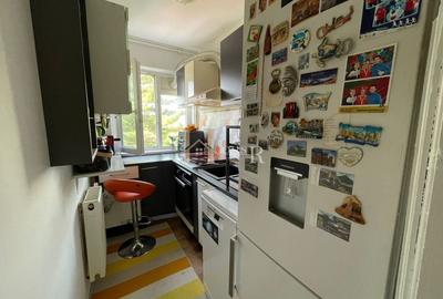 4 camere aproape de Spitalul Judetean. Etaj intermediar. Centrala proprie - 9