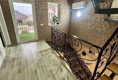 Casă cu 7 camere cu Teren 300 Mp în Sânmartin - 6