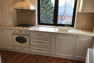 Apartament cu 3 camere decomandat, mobilat în Mărășești - 4