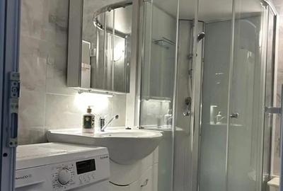 Apartament cu 3 camere decomandat în Vlahuță
