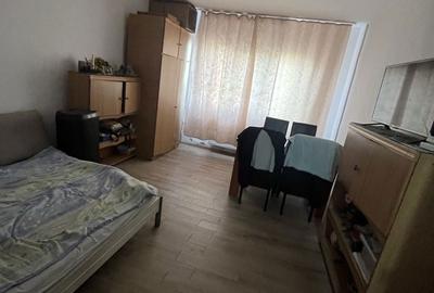 Garsonieră decomandată în Cantemir - 1