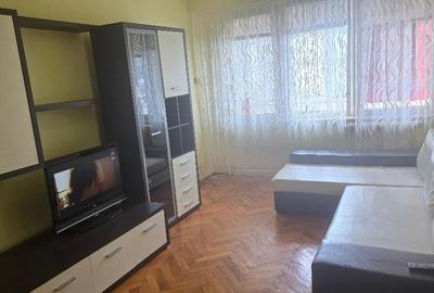 Vand apartament 3 camere decomandat in Deva, I. Maniu, mobilat Vand apartament 3 camere decomandat in Deva, I. Maniu, mobilat - 1