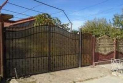 Cota 1/2 din casa si teren Podeni, jud. Arges - ID: R1983482 - 2