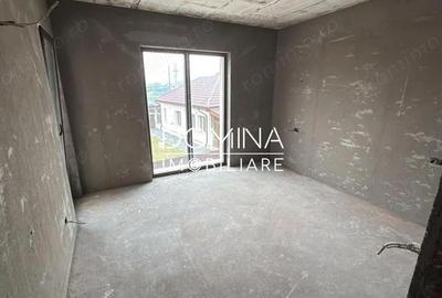 Casă cu 7 camere cu Teren 250 Mp în Central - 1