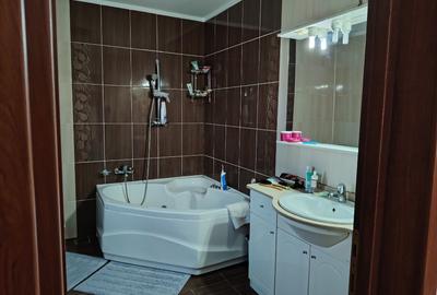 Casă individuală cu 4 camere cu Teren 500 Mp în Ostratu - 9