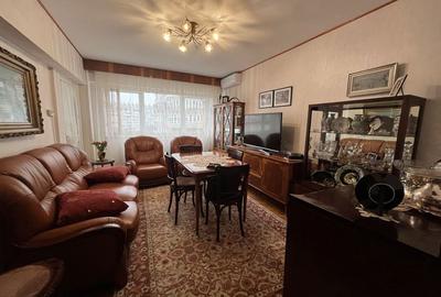 Apartament cu 3 camere decomandat în Independenței - 8