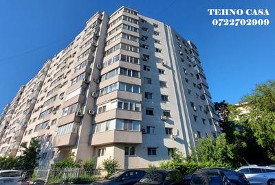 Apartament decomandat în Titan - 2