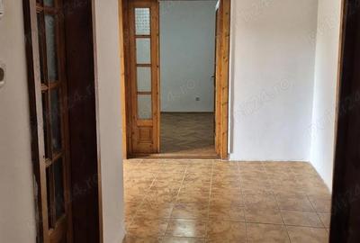 Spațiu comercial, de 170 mp, în UTA - 8