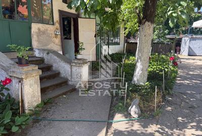 Casă individuală cu 7 camere cu Canalizare în Central - 3
