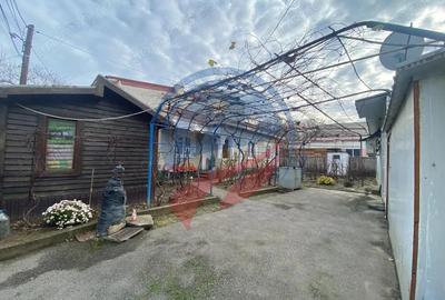 TEREN 400 M CU SPATII COMERCIALE ACTIVE - 1