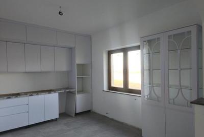 Casa finisata, teren 2500mp, Marginea - 29