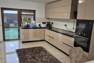 Casă cu 4 camere cu Teren 583 Mp în Central - 14