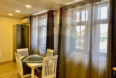 Apartament cu 2 camere decomandat în Central - 4