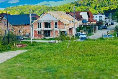 Teren de 704 mp, în Central - 2