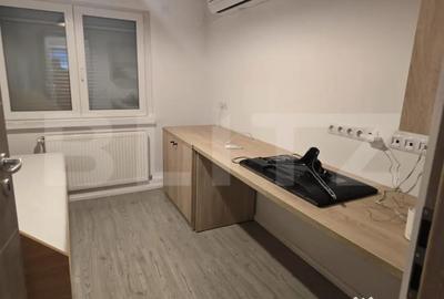 Apartament cu 3 camere decomandat în Micro 16 - 1
