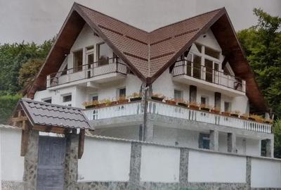 Casă cu 6 camere în Central - 8