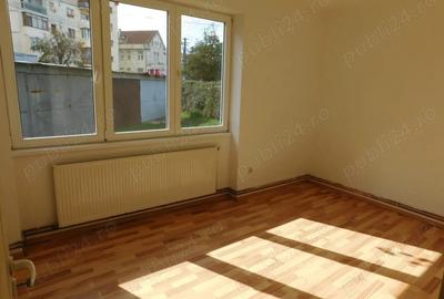 Apartament cu 3 camere decomandat în Central - 3