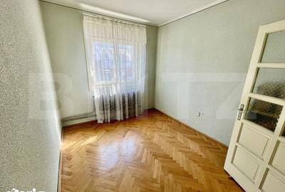 Casă cu 3 camere cu Teren 235 Mp în Central - 2