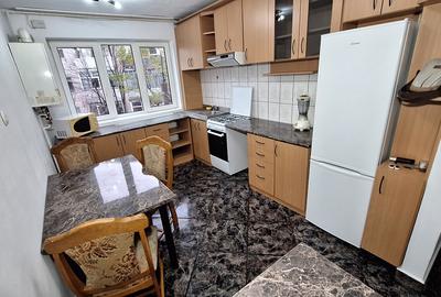 Apartament cu 3 camere semidecomandat în Micro 16 - 2